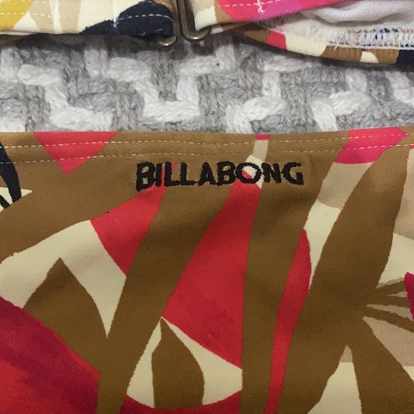 Billabong bikini set - Picture 3 of 3